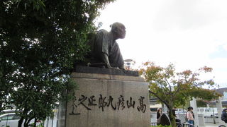 力強く迫力ある像なのよー