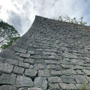 丸亀城の石垣にハートの石♡