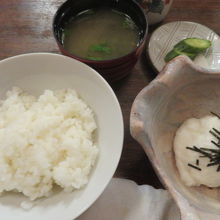 とろろも付きました