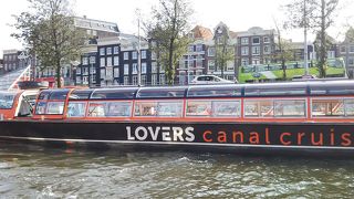 アムステルダムで運河クルーズ