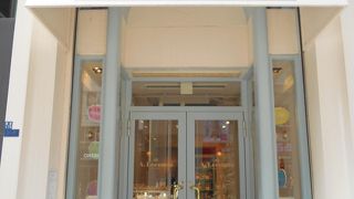 日本で初めてのフランス菓子のお店