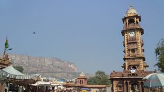 旧市街の時計台