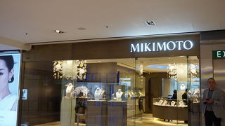 香港駅直結のショッピングモール