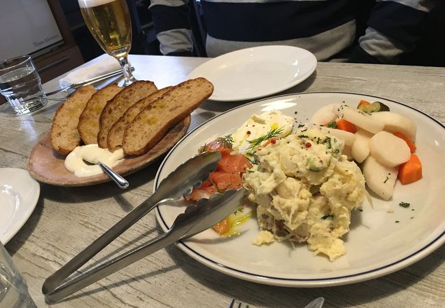 お得な飲み放題付きランチ