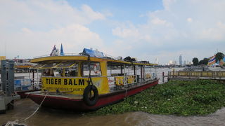 ワットアルンから徒歩２分弱