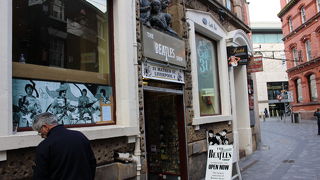 ビートルズ ショップ 