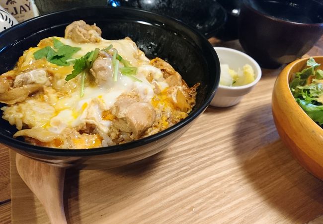 親子丼のあるバー　GOJAMARU