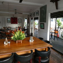 とても清潔感の有る店内