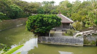 首里城の人工池