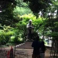 孔子像の様子