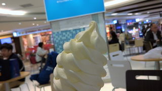 ミックス味をマリアージュと呼ぶ、こじゃれたソフトクリーム