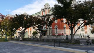 赤レンガが印象的です