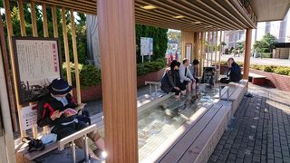 舞台と呼ぶには小さいけれど