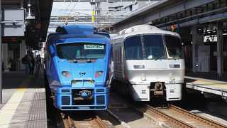 いまでは貴重な特急街道