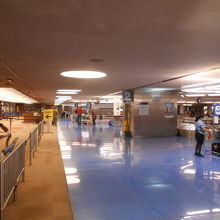 ダニエル・K・イノウエ空港荷物ターンテーブル