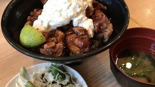 ランチはボリュームたっぶり