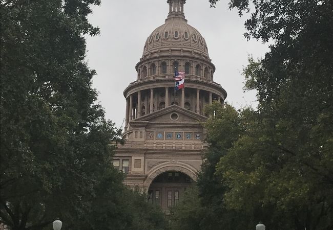 テキサスの豊かさを感じる建築物