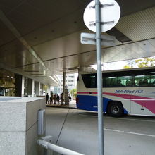 三宮駅前にあります