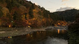 飯盛山と待月橋のフォトスポット