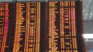 マスカレードに似た曲が流れている