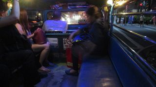 ジプニーの乗車方法