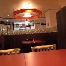 明るくきれいな、店内の様子です。