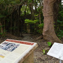 案内盤がなければ見落としてしまいます