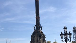 カタルーニャ広場から結構歩きます