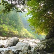 水も綺麗な、紅葉も綺麗