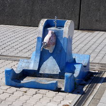 水飲みもユーモラス