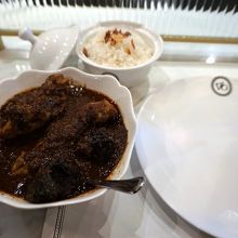 ブアクルア・アヤム（Buah Keluak Ayam）