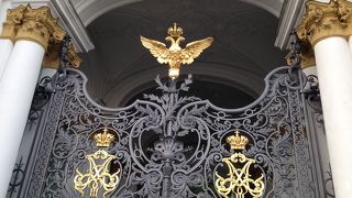 豪華な建築物がいっぱい