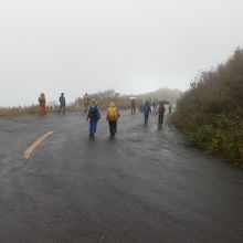 津軽岩木スカイラインの謳い文句「天空へと続く69のカーブ」