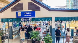 アジアティーク行きのフリーシャトルボートもここから乗船できます。