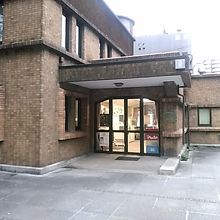 建物は、大正時代のもので、附属医院を改装したのもです