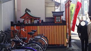 祭が行われている所に遭遇。