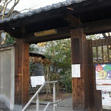 真田幸村、霊木に必勝祈願