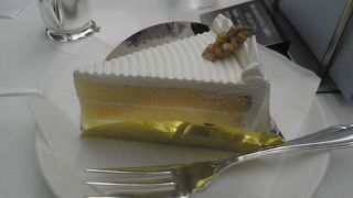 バタークリームケーキ