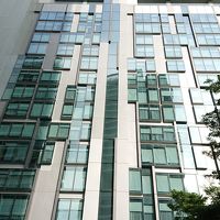 プールから見たホテル