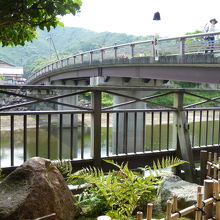 橋の見える席でした。