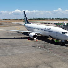 ボーイングの７３７-８００型機