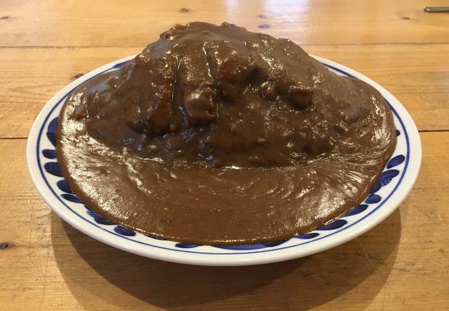 大盛りカレー店です