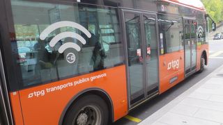 乗る意思を示さないと通過