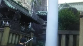 品川の駅前にあるオアシス的な神社です