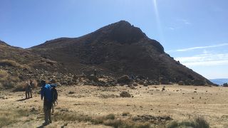 標高1786.5m！山頂に一等三角点がある九重連山の主峰