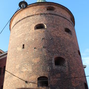 スウェーデン軍に破壊され再建された火薬塔