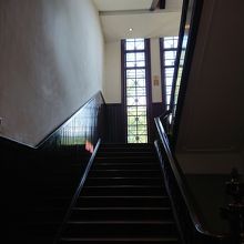 2階への階段