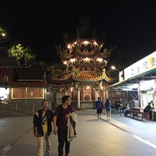 地元の方が多いようです