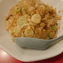 にんにくの火のとおりがいまいちだったニンニクチャーハン