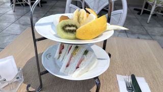 京橋千疋屋 大丸東京3Ｆ フルーツパーラー　で、遅めの朝食